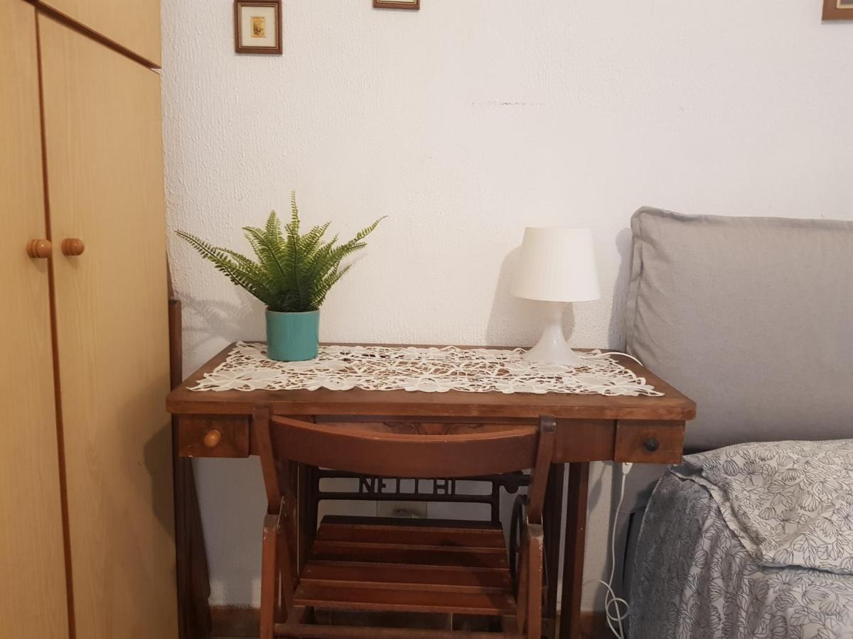 Holiday In Pietra Ligure Exterior foto